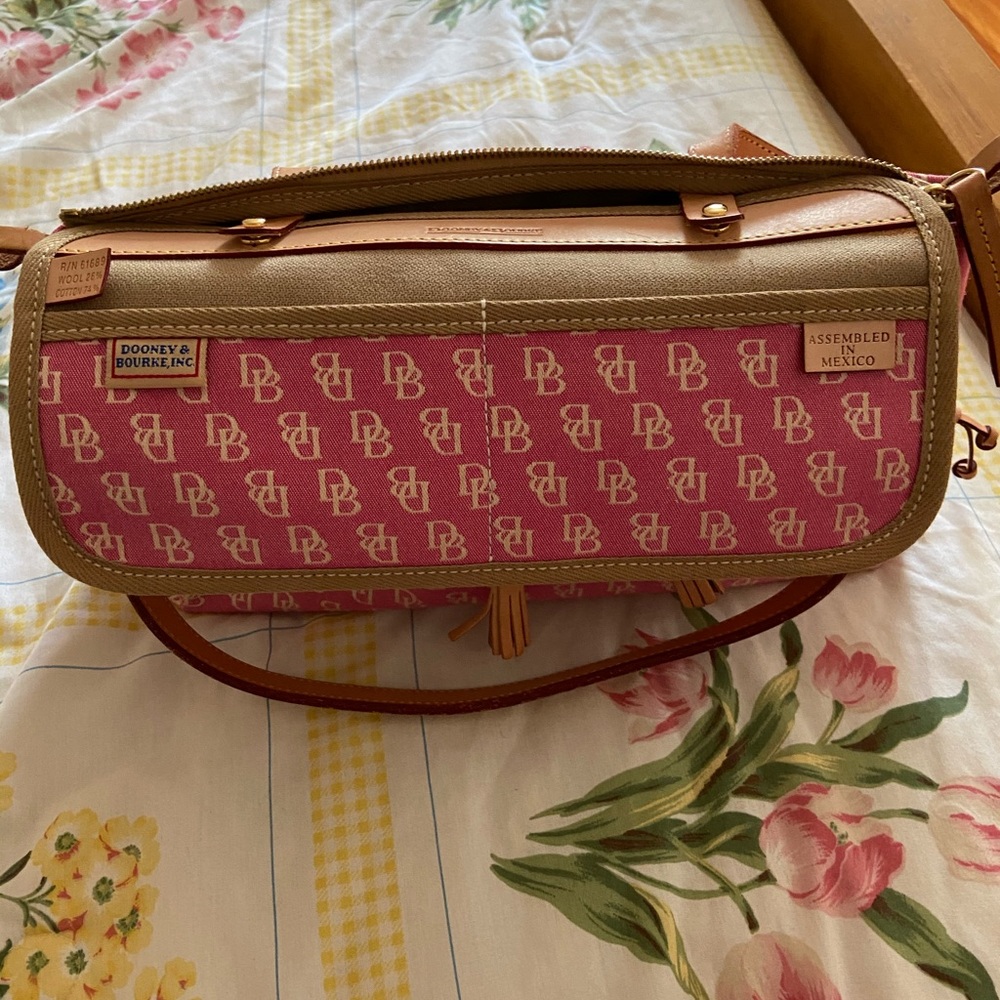 Dooney & Bourke Hans bag Brand New - Picture 10 of 10